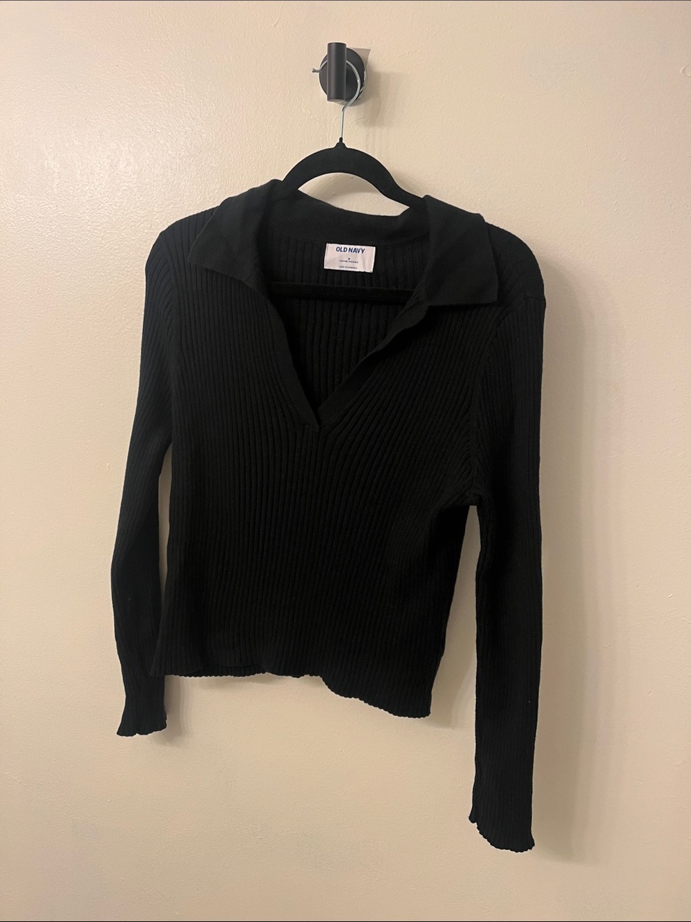 Old Navy Black Ribbed V-Neck Polo Sweater